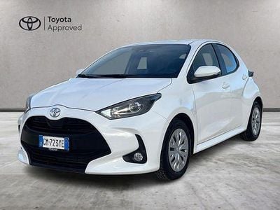 Usata Toyota Yaris Active 72 CV (52 kW) 2023 Bianco Utilitaria