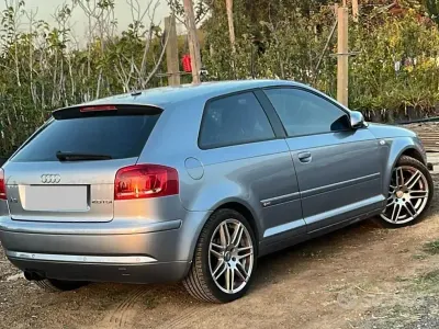 Usata Audi A3 S-Line 140 CV (102 kW) 2004 Grigio Utilitaria