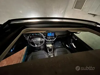 Usata Ford Fiesta 100 CV (73 kW) 2017 Bluazzurro Utilitaria