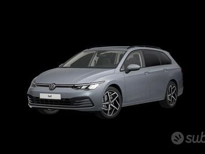Usata VW Golf VIII Life 150 CV (110 kW) 2022 Grigio Station wagon