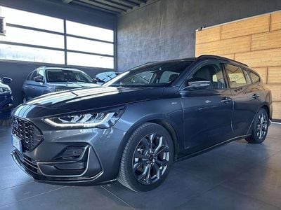 Grigio Usata 2023 Ford Focus ST-Line Station wagon | 15.490 € (Ottimo prezzo)