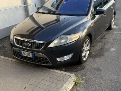 Usata Ford Mondeo Premium 163 CV (119 kW) 2010 Berlina