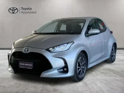 Usata Toyota Yaris Hybrid Trend 116 CV (85 kW) 2022 Grigio Berlina