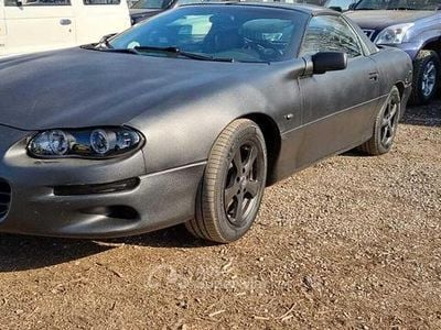 Usata Chevrolet Camaro 193 CV (141 kW) 2001 Gray Coupé