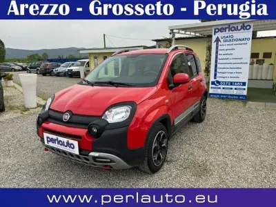 Usata Fiat Panda Cross Cross 69 CV (50 kW) 2021 Rosso Utilitaria
