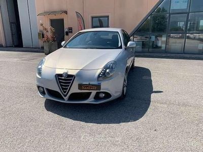 Usata Alfa Romeo Giulietta Distinctive 105 CV (77 kW) 2014 Argento Utilitaria