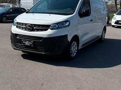 Usata Opel Vivaro 144 CV (105 kW) 2023 Bianco Monovolume