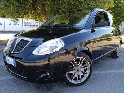 Usata Lancia Ypsilon 95 CV (69 kW) 2007 Nero Utilitaria