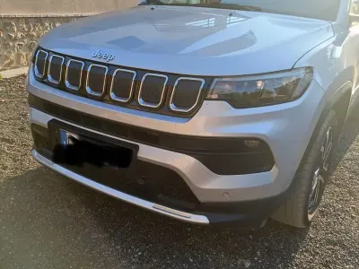 Usata Jeep Compass Limited 131 CV (96 kW) 2021 Grigio SUV