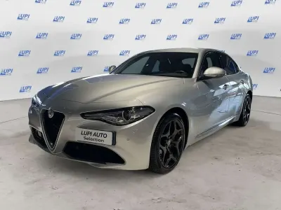 Usata Alfa Romeo Giulia Executive 190 CV (139 kW) 2021 Argento Berlina
