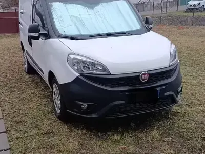 Usata Fiat Doblò 90 CV (66 kW) 2017 Bianco Monovolume