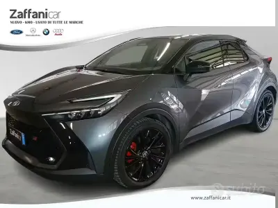 Usata Toyota C-HR Sport 152 CV (111 kW) 2024 Grigio SUV