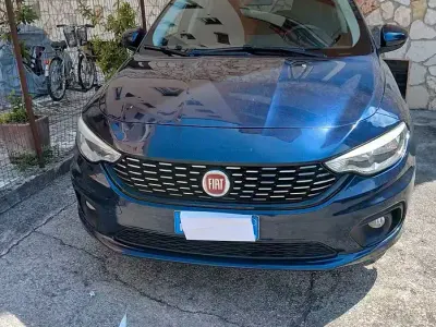 Usata Fiat Tipo Easy 95 CV (69 kW) 2017 Blu Station wagon