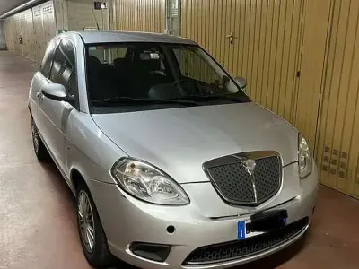 Usata Lancia Ypsilon