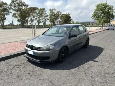 Usata VW Golf VI Highline 110 CV (80 kW) 2010 Grigio Utilitaria