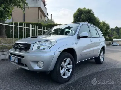 Usado Toyota RAV4 Sol 116 CV (85 kW) 2003 Gris SUV