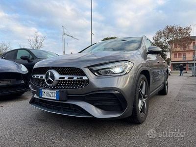 Usata Mercedes GLA180 Premium 116 CV (85 kW) 2023 Marrone SUV