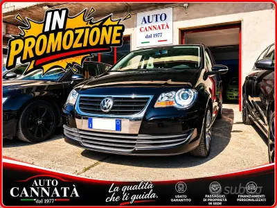 Usata VW Touran Advance 105 CV (77 kW) 2010 Nero Monovolume