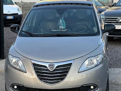 Usata Lancia Ypsilon S 85 CV (62 kW) 2012 Oro Utilitaria