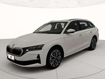 Usata Skoda Octavia Selection 150 CV (110 kW) 2025 Bianco luna metallizzato Station wagon