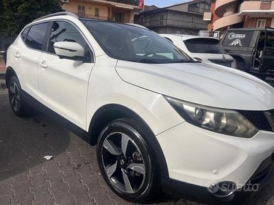 Usata Nissan Qashqai 131 CV (96 kW) 2016 Bianco SUV