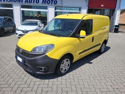 Usado Fiat Doblò 95 HP (69 kW) 2018 Amarelo Monovolume