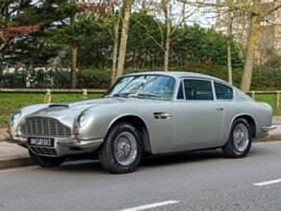 Usata Aston Martin DB6 282 CV (207 kW) 1971 Giallo Coupé