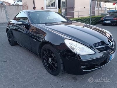 Usata Mercedes SLK350 AMG 272 CV (200 kW) 2005 Nero Cabrio