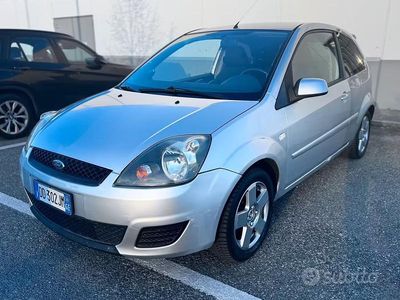 Usata Ford Fiesta Collection 2006 Grigio Utilitaria