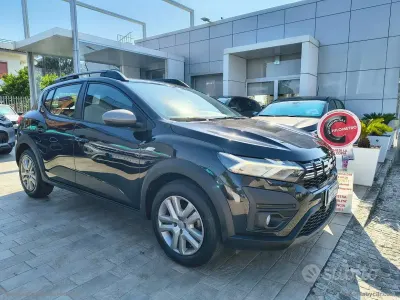 Usata Dacia Sandero Expression 101 CV (74 kW) 2023 Nero Berlina