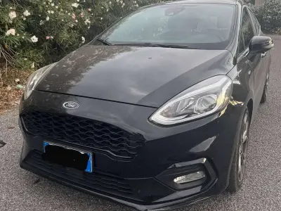 Usata Ford Fiesta ST-Line 86 CV (63 kW) 2018 Nero Utilitaria