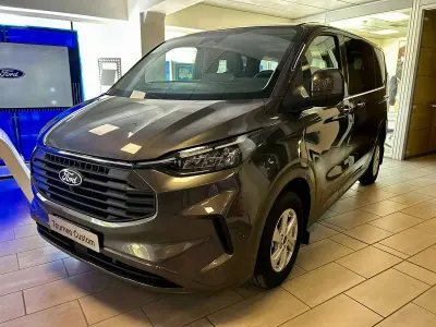 Nuova Ford Tourneo 136 CV (100 kW) 2026 Magnetic Monovolume