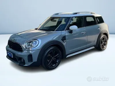 Begagnad Mini Cooper Countryman 136 HK (100 kW) 2021 Grå SUV