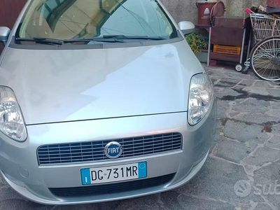 Usata Fiat Grande Punto 77 CV (56 kW) 2007 Grigio Utilitaria