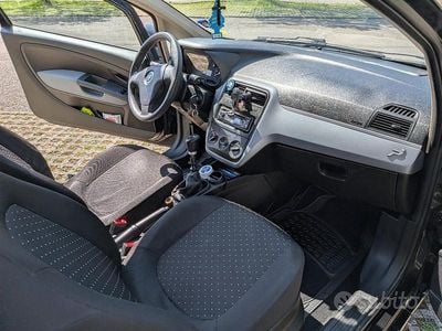 Occasion Fiat Grande Punto 77 ch (56 kW) 2006 Noir Citadine