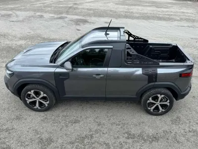Nuova Dacia Pick up Essentiel 122 CV (89 kW) 2026 Other Pick-up