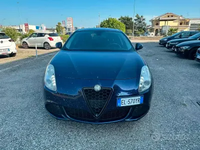 Usata Alfa Romeo Giulietta 120 CV (88 kW) 2012 Bluazzurro Utilitaria