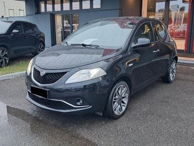 Gebraucht Lancia Ypsilon Platinum 69 PS (50 kW) 2016 Schwarz Kleinwagen
