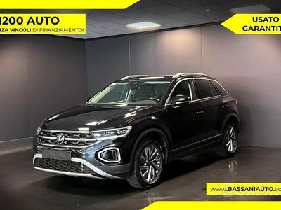 Usata VW T-Roc Style 150 CV (110 kW) 2023 Nero SUV