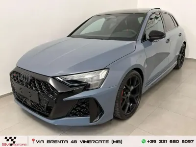Nuova Audi RS3 Ambiente 400 CV (294 kW) 2026 Grigio kemora Berlina