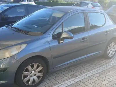 Usata Peugeot 207 2007 Utilitaria