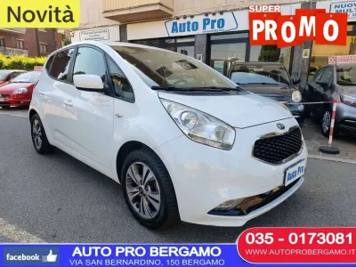Usata Kia Venga 90 CV (66 kW) 2017 Bianco Utilitaria