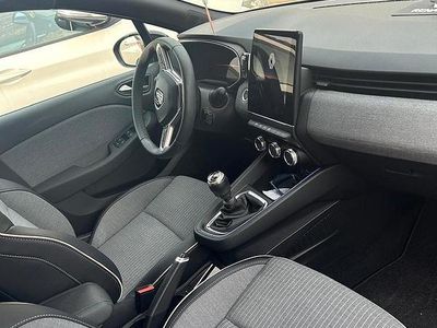 Usata Renault Clio V 90 CV (66 kW) 2023 Blu Berlina