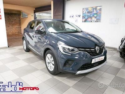 Usata Renault Captur Zen 101 CV (74 kW) 2020 Blu SUV