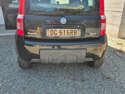 Usata Fiat Panda 4x4 80 CV (58 kW) 2007 Nero Utilitaria