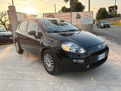 Usata Fiat Punto Street 95 CV (69 kW) 2018 Blu Berlina