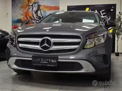 Begagnad Mercedes GLA180 109 HK (80 kW) 2015 Grå SUV