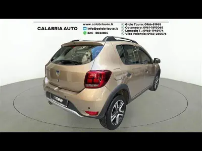 Brugt Dacia Sandero Stepway 90 HK (66 kW) 2018 Beige