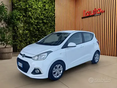 Usata Hyundai i10 Advanced 67 CV (49 kW) 2014 Bianco Utilitaria
