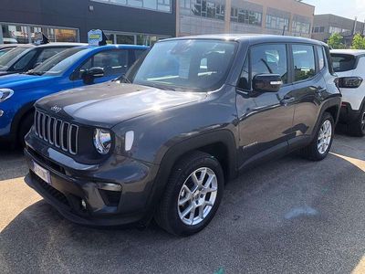 Occasion Jeep Renegade Limited 131 ch (96 kW) 2024 Gris SUV
